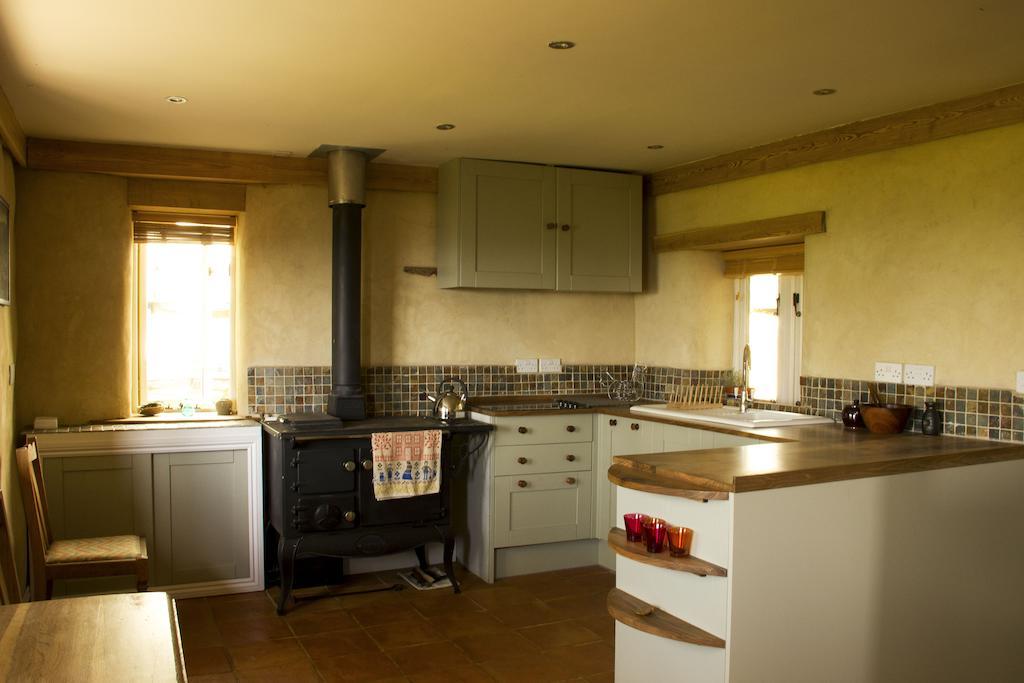 Pathways, Beachwood Cottage Бат Екстериор снимка