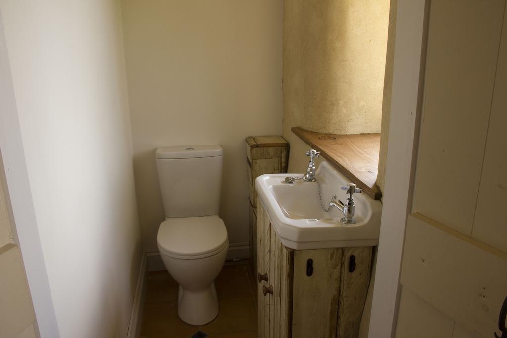 Pathways, Beachwood Cottage Бат Екстериор снимка
